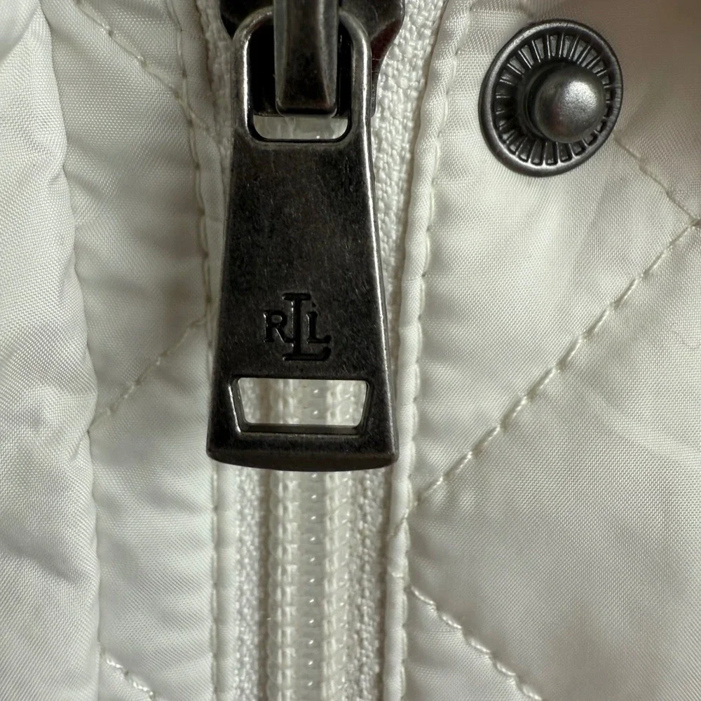 Lauren Ralph Lauren Quilted Vest Womens‎ White Snap Front RL Crest Logo Sz L - Picture 9 of 9